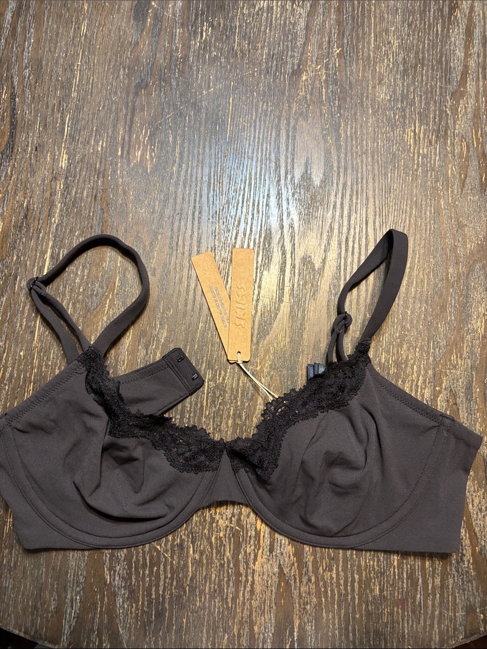 SKIMS Black Lace-Trim fits everybody unlined Demi onyx 36D NWT Bra